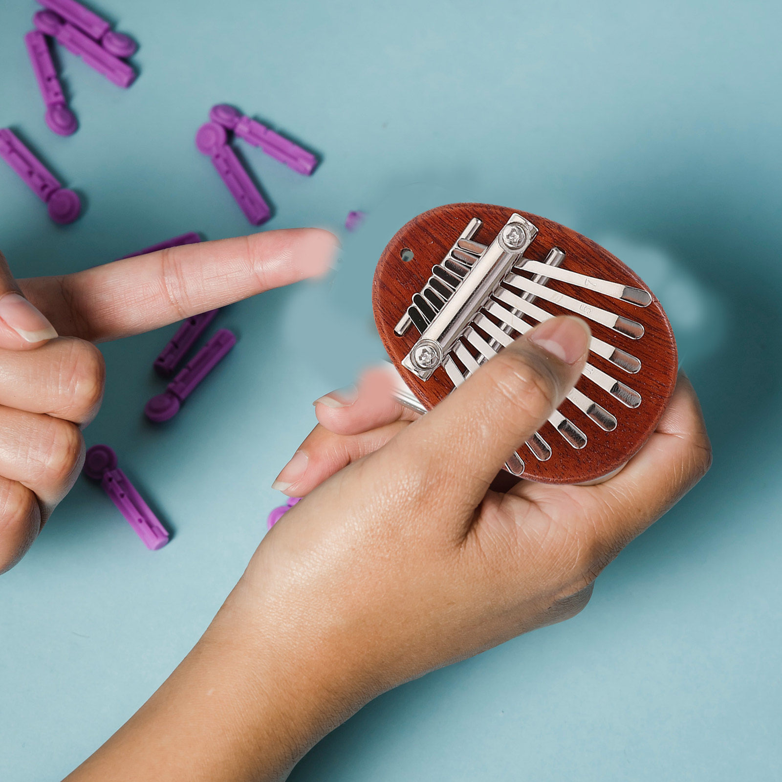 Set Kalimba, Pianoforte a Poll - A Musical Instrument With Keys recensione e prezzo