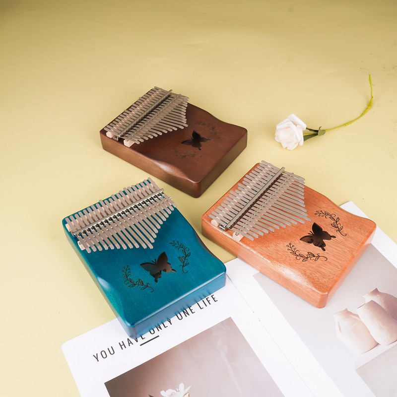 Kalimba Hluru a 17 Tasti di Qu - A Musical Instrument With Keys recensione e prezzo
