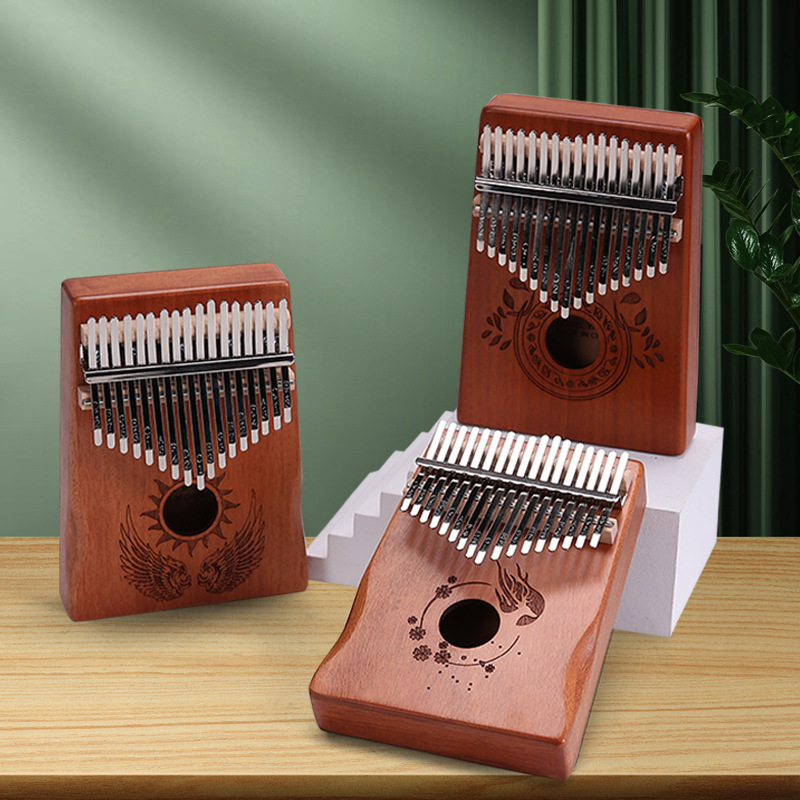 Kalimba Hluru a 17 Tasti di Qu - A Musical Instrument With Keys recensione e prezzo