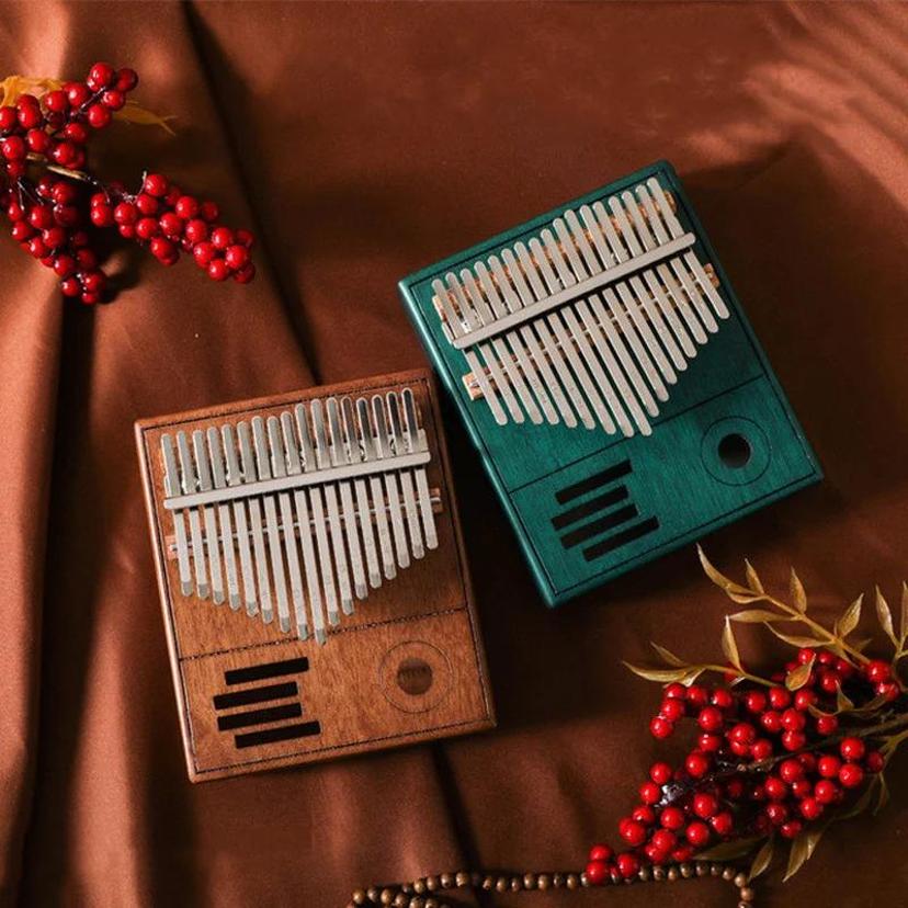 Retro Kalimba 17 Key Thumb Pia - A Musical Instrument With Keys recensione e prezzo
