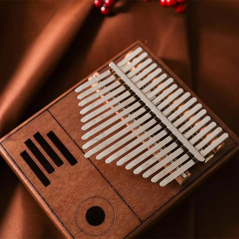 Retro Kalimba 17 Key Thumb Pia - A Musical Instrument With Keys recensione e prezzo