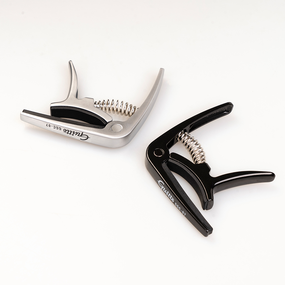 GUITTO GGC-07 Ukulele Capo Qui - Musical Instrument Organ recensione e prezzo